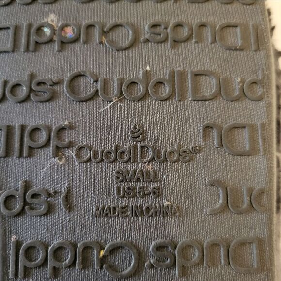 Cuddl Duds grey faux fur womens slippers - Picture 4 of 4